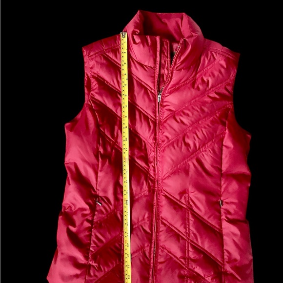 Eddie Bauer Women's Premium Goose Down Red Vest - Picture 8 of 9